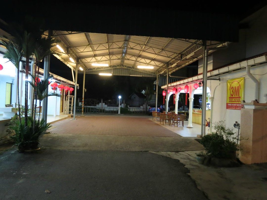 3M Rest House