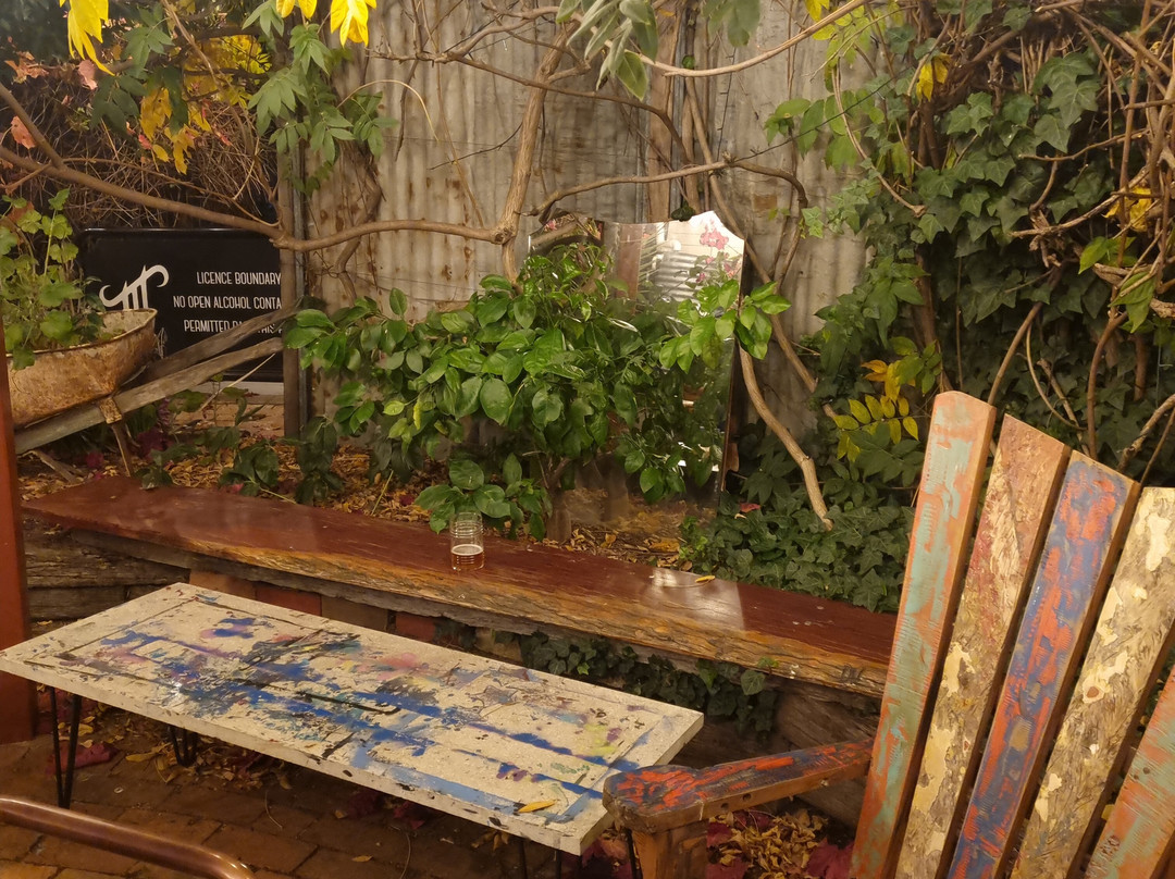 Three Tails Brewery and Smokehouse-马奇必去景点