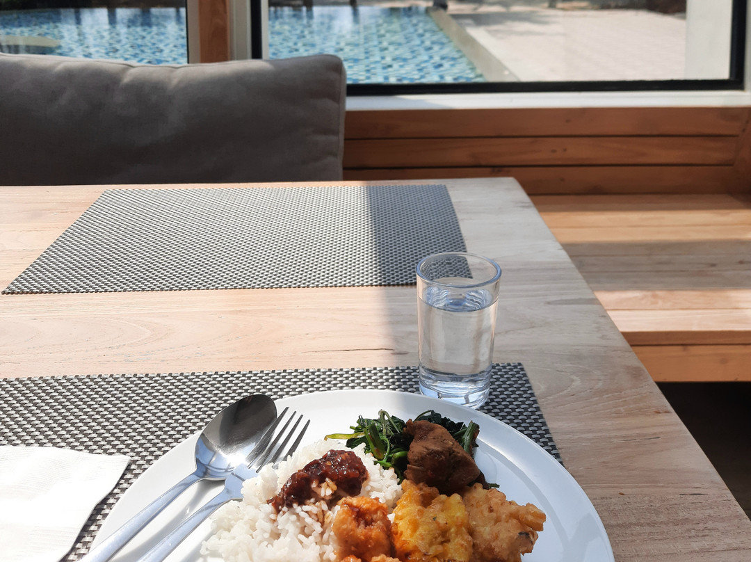 Pollos Hotel & Gallery主图