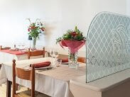 Logis Hôtel l'Ange Couronné主图