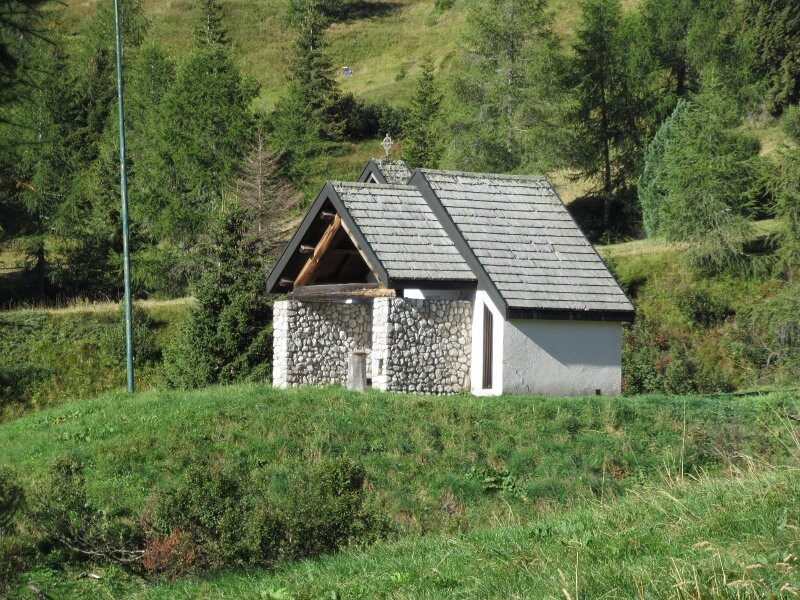 Cappella Alpina di Fedare-Colle Santa Lucia必去景点