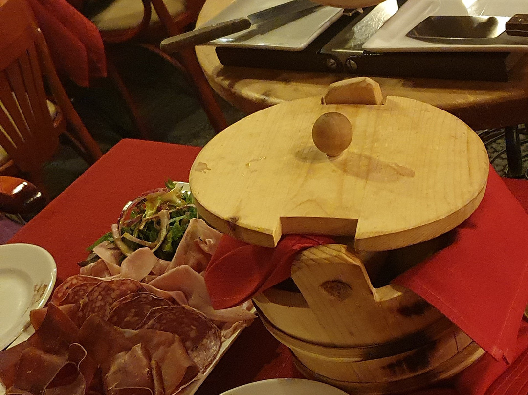 Le Chalet Suisse主图