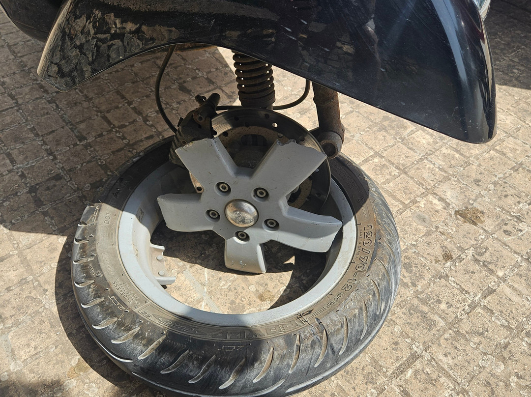 Road Runner Scooter Rent-奥斯图尼必去景点