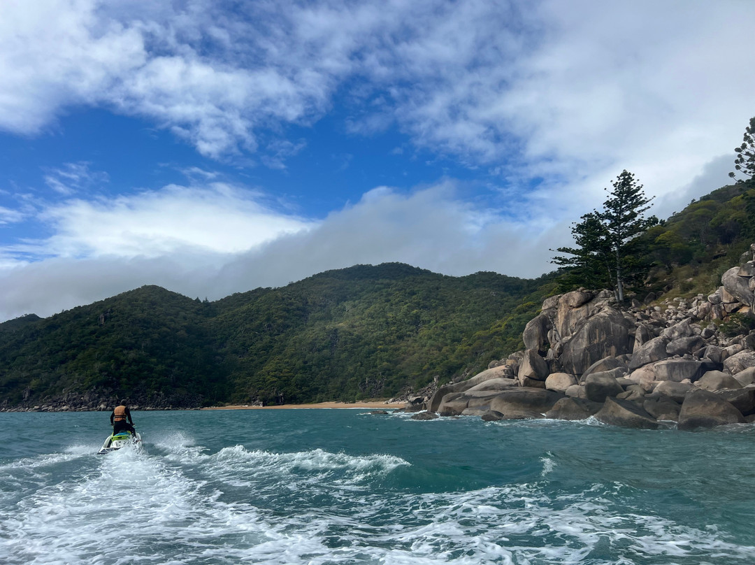 Magnetic Island Jet Skis-Horseshoe Bay必去景点