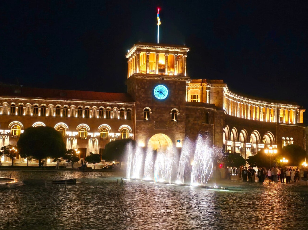 Dancing Fountains-埃里温必去景点