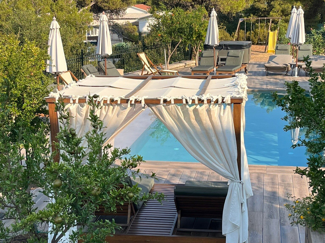 Avra Private Suites主图