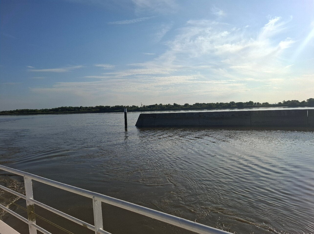 Elbfähre Glückstadt-Wischhafen-Glueckstadt必去景点