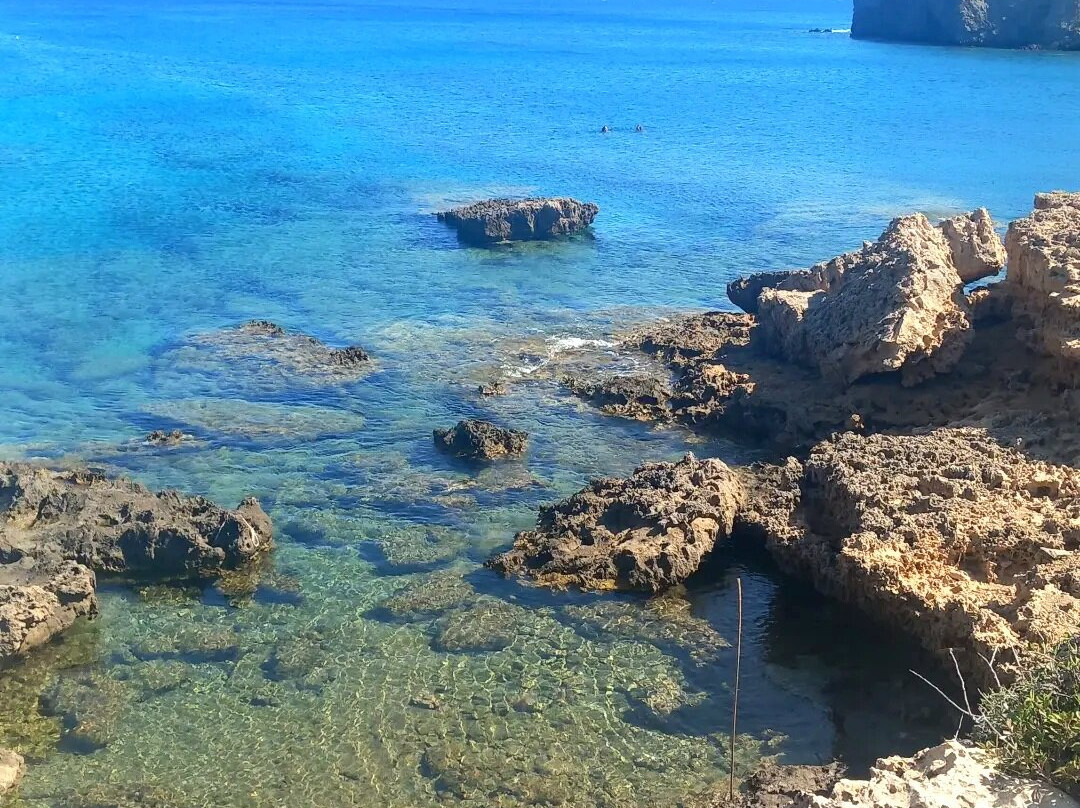 Plakes Beach-Analipsi必去景点