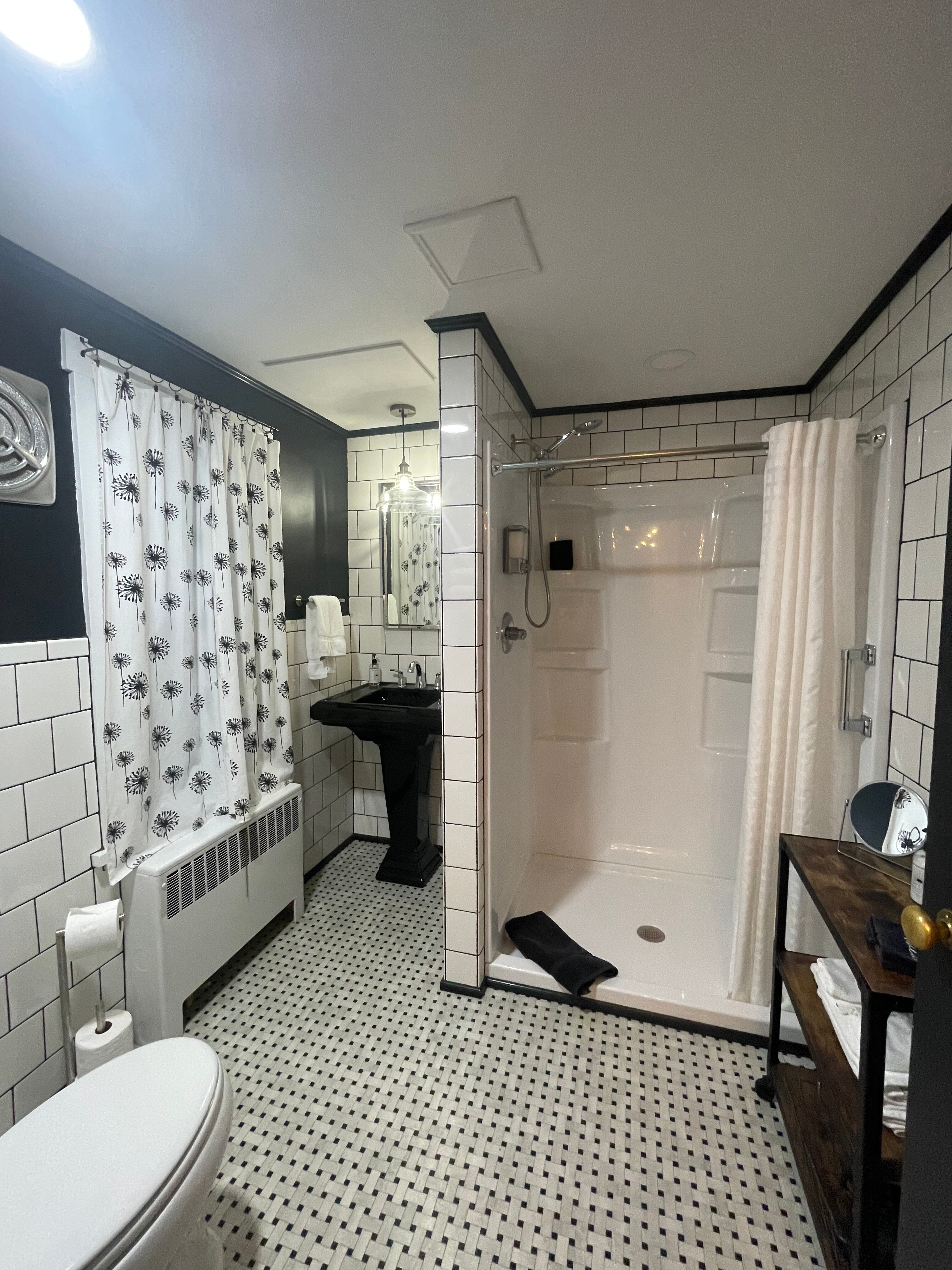 The Inns at 8th & Main-浴室