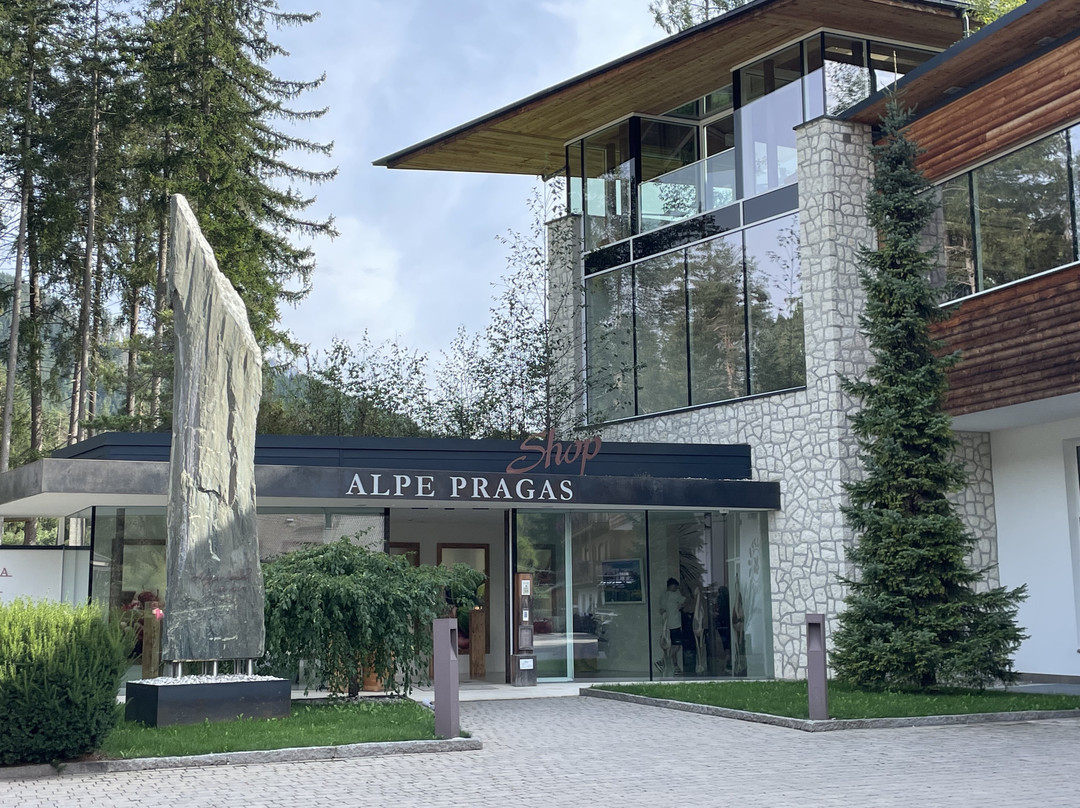 Alpe Pragas Srl-Braies必去景点