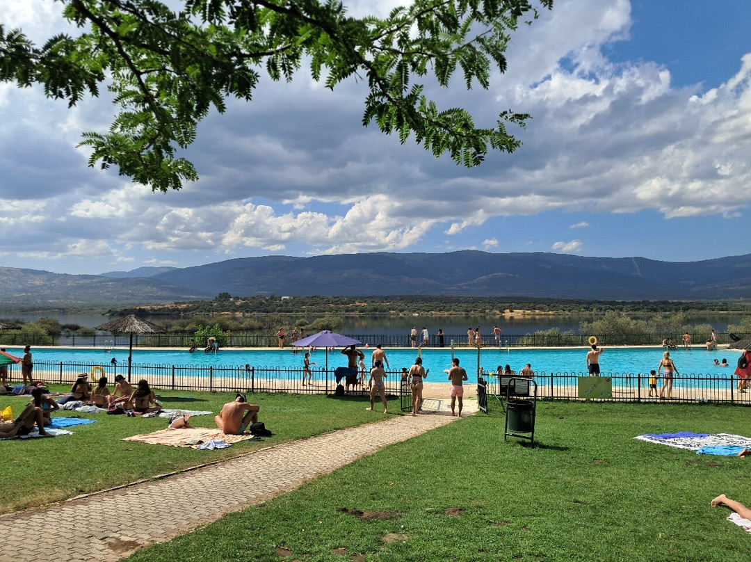 Piscina De Rio Sequillo Y Pantano-Buitrago de Lozoya必去景点
