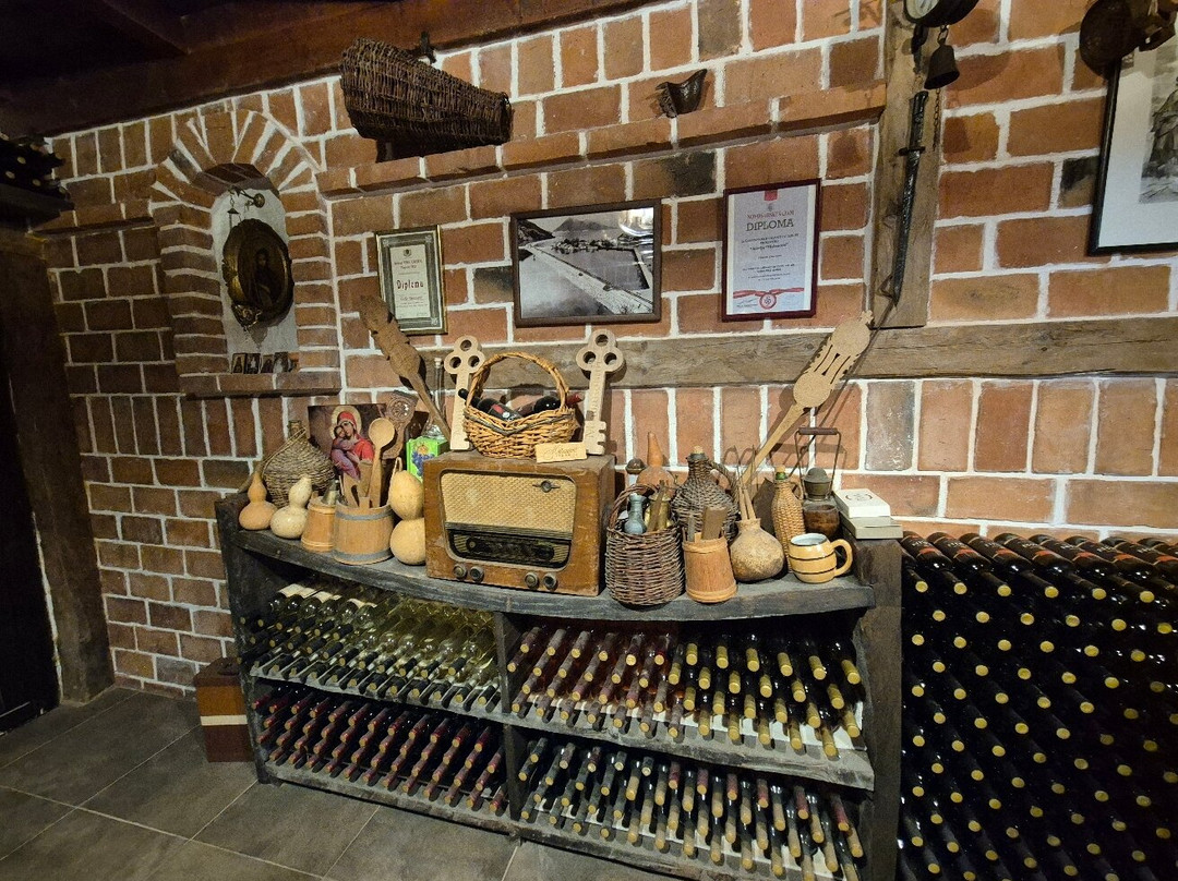 Wine tasting - Winery Masanovic-维尔巴札拉必去景点