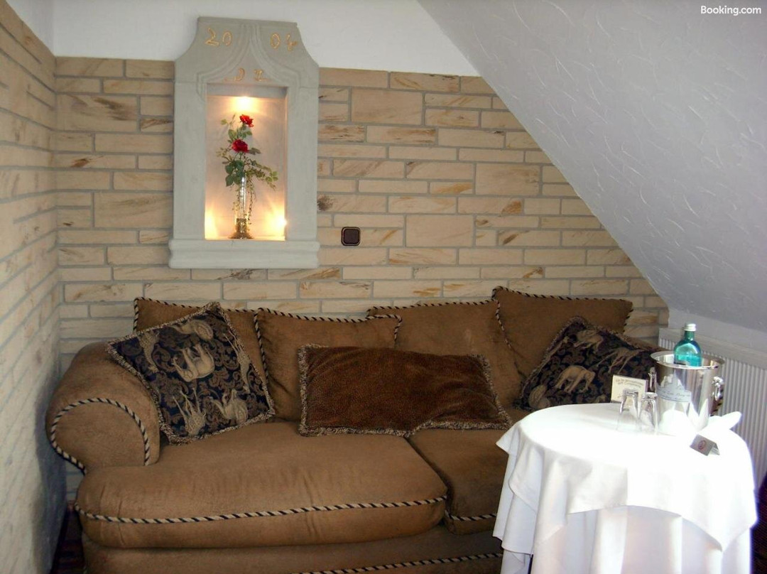 Gaststatte & Hotel Zur Burg主图