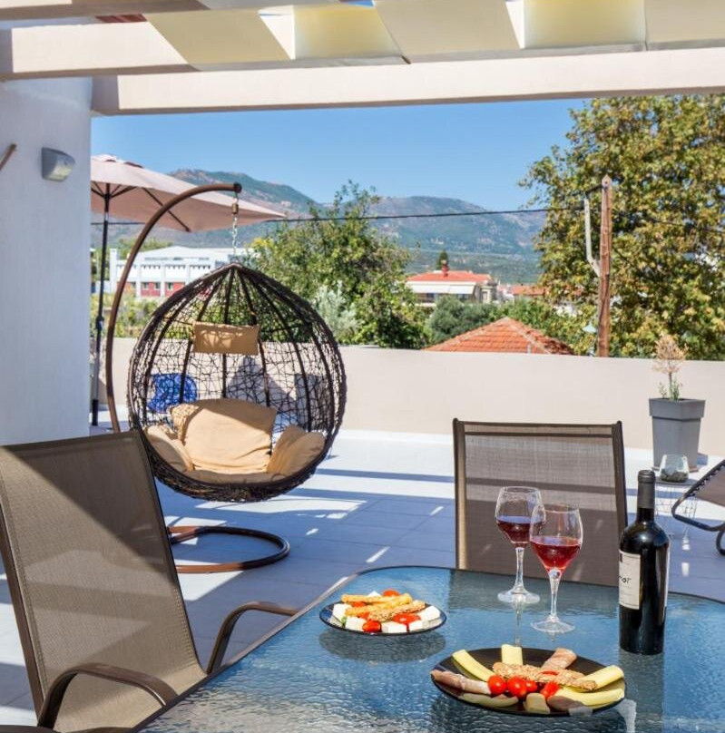 Iria's Luxury Apartments主图