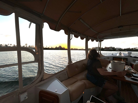 St Pete Beach Electric Boat Co.-圣彼得海滩必去景点