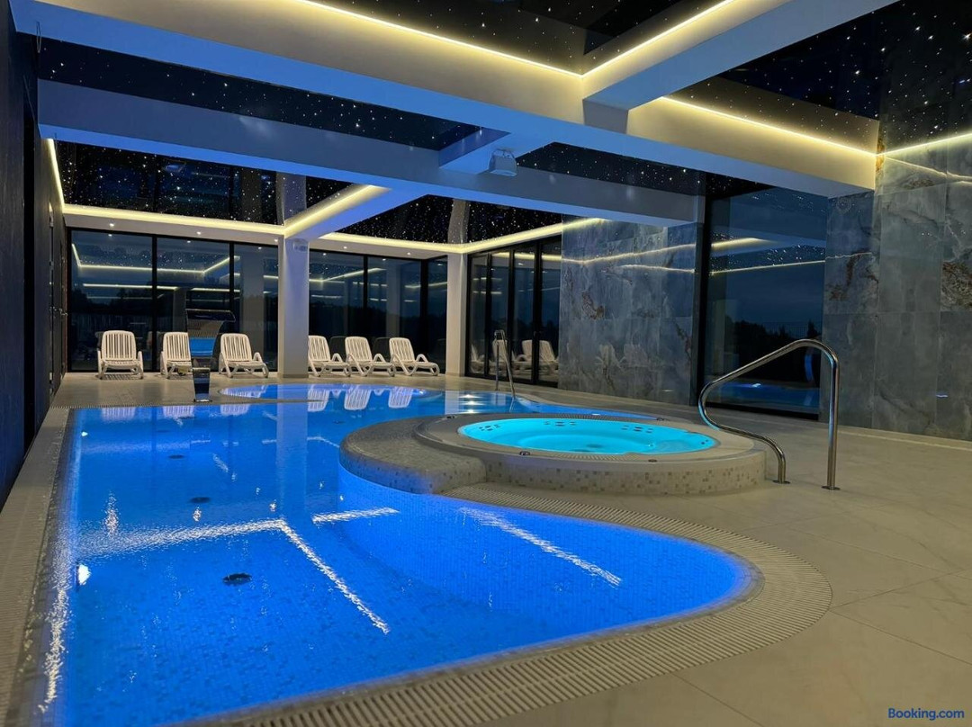 Villa Posh All Suites Hotel