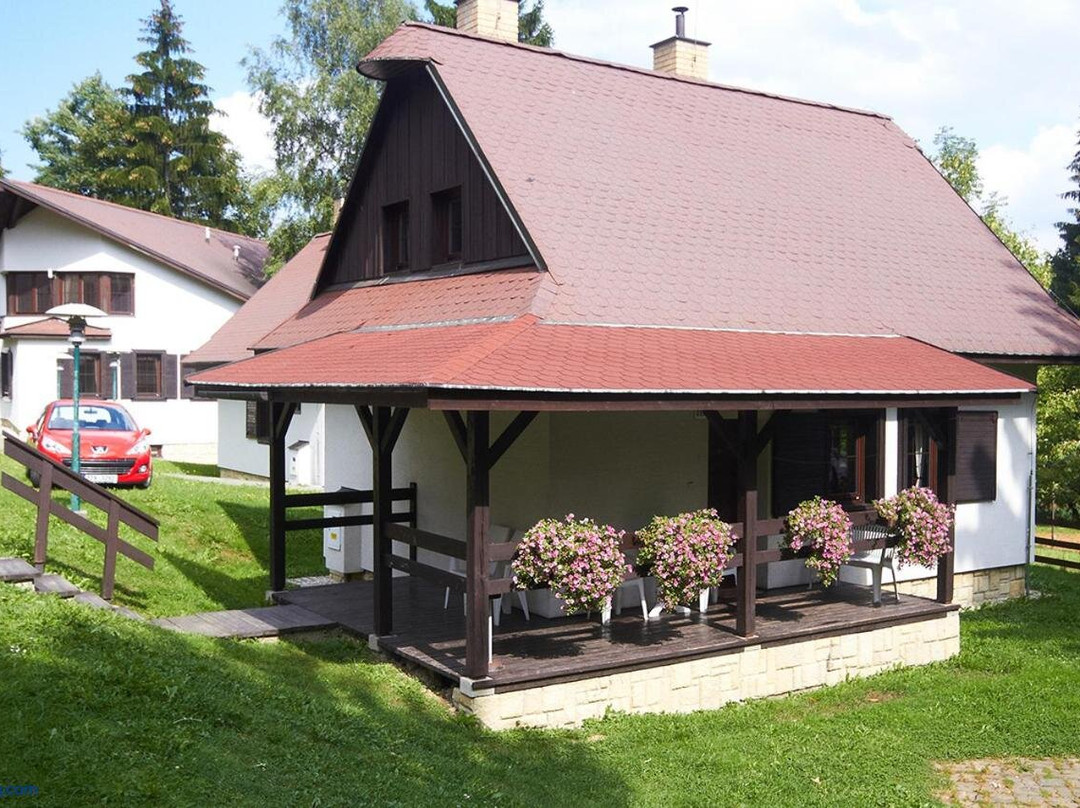 纳拉利斯小屋酒店