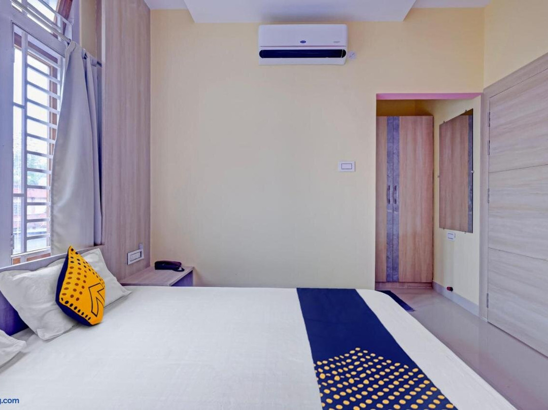 OYO Flagship Borah's Griham