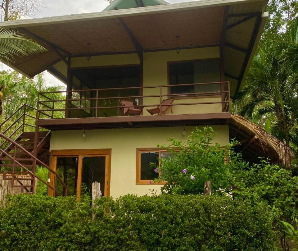 Jazlyn Lodge