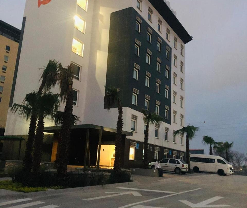 Hi! Monterrey Aeropuerto主图