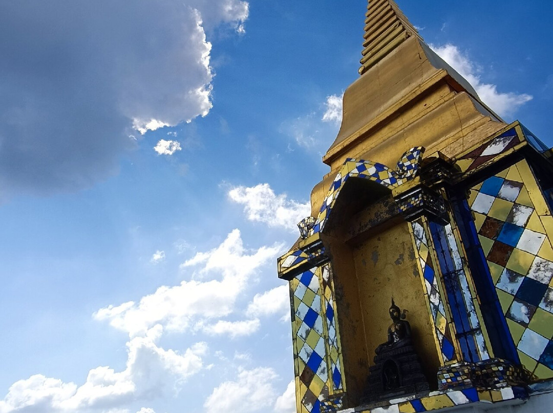 Wat Chaloem Phrakiat Phrachomklao Rachanuson-Wichet Nakhon必去景点