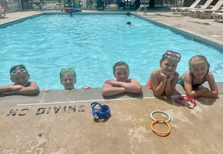 Kavanaugh's Sylvan Lake Resort主图