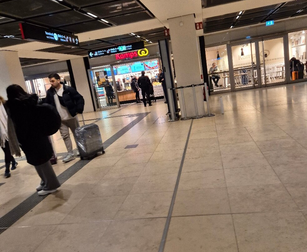 Kamps Backerei -brandenburg Airport