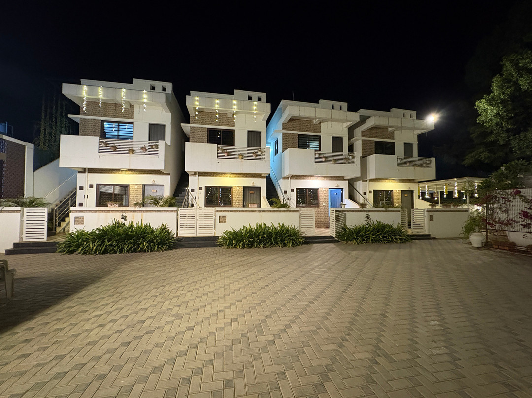 Daze Off Studio House主图