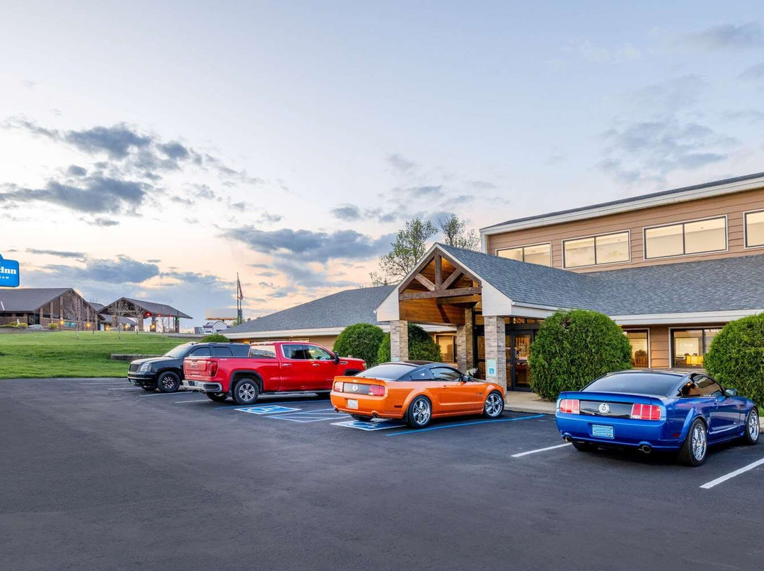 AmericInn by Wyndham Dickinson主图