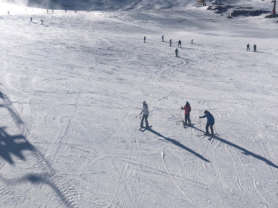 English Ski School景点图片