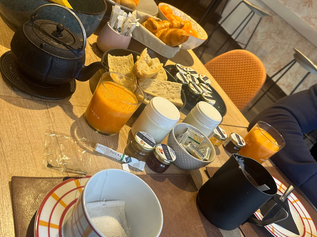 阿尔贾酒店主图