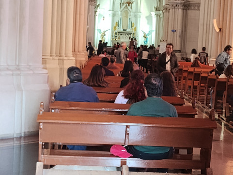 Templo Expiatorio del Sagrado Corazón de Jesús-利昂必去景点