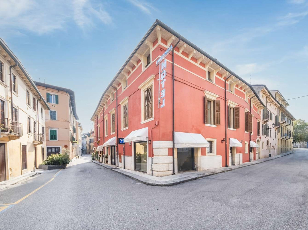 贝斯特韦斯特亚曼多酒店