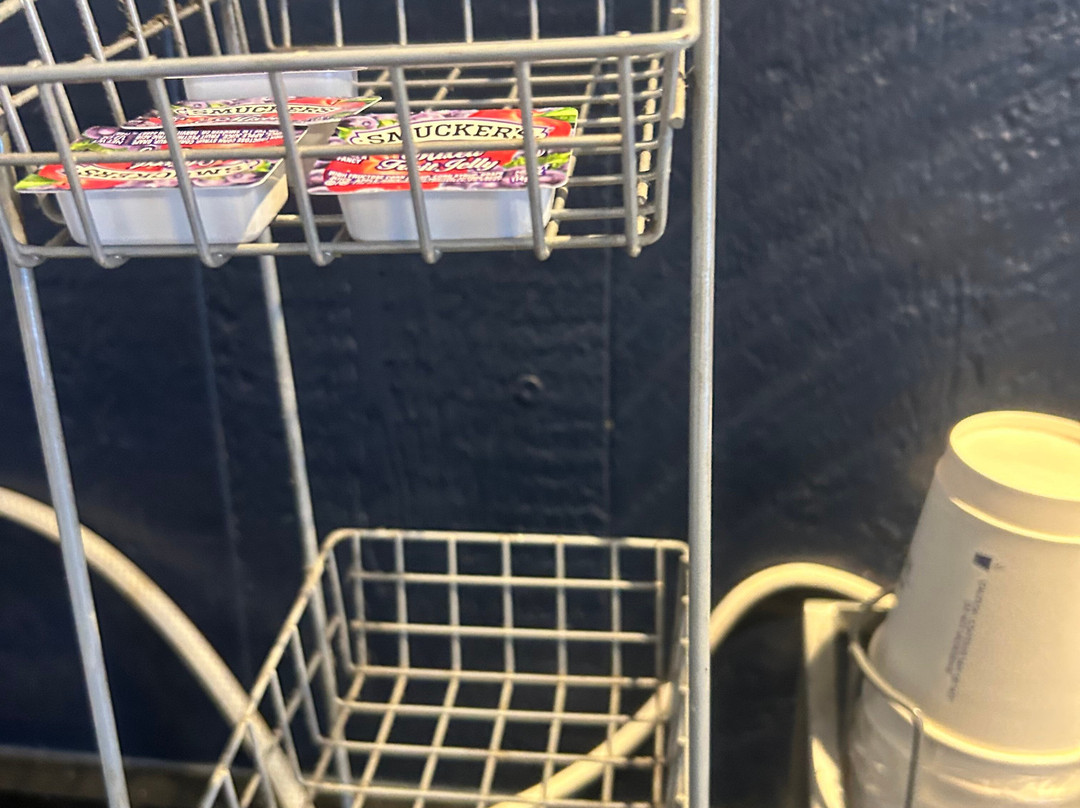 Super 8 by Wyndham Wooster主图