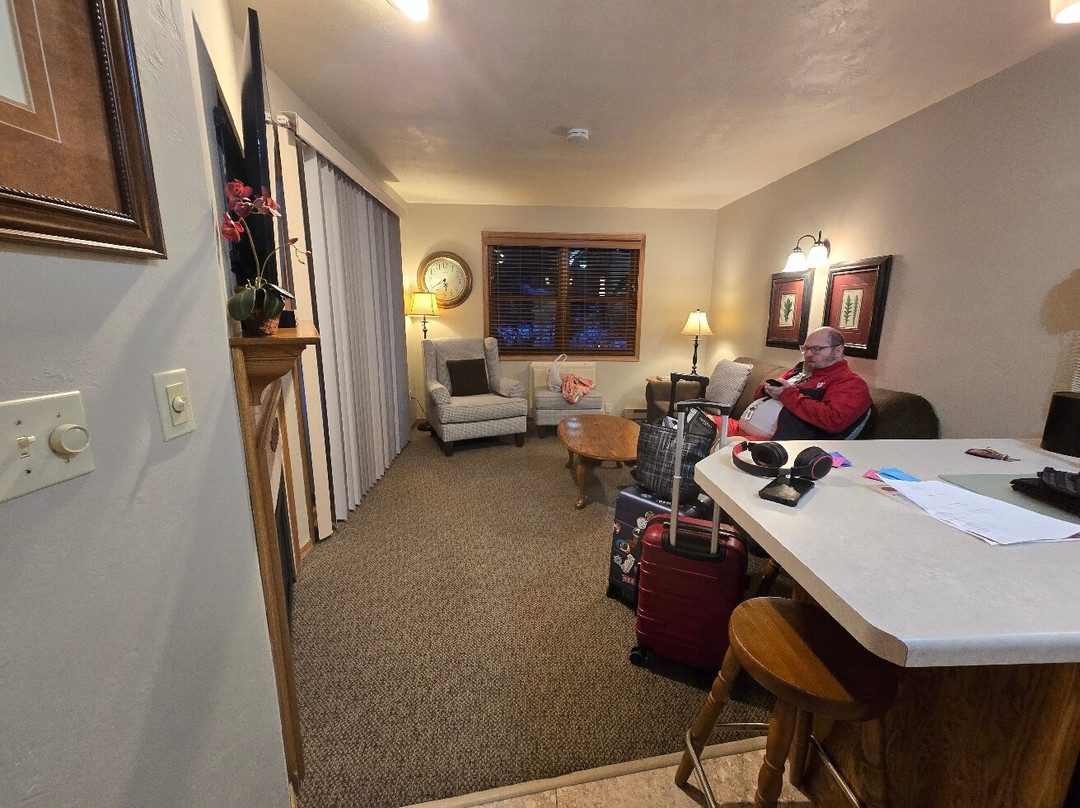 High Point Inn主图