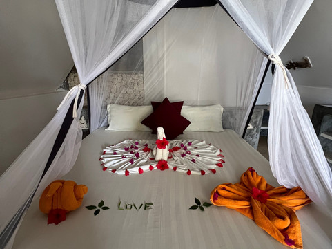 Nur Beach Hotel主图