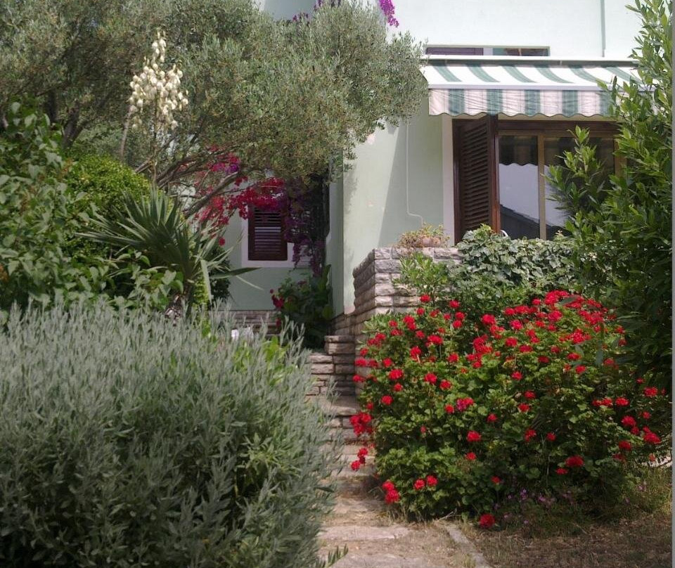 Apartments Miletić