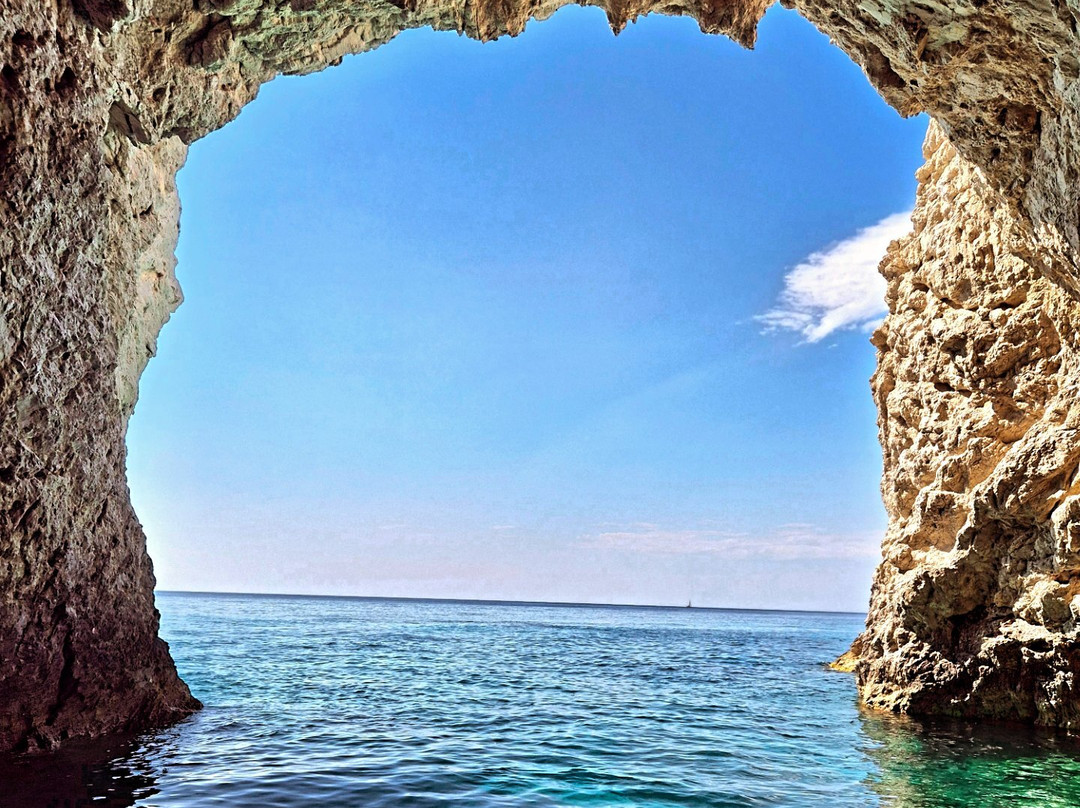 Azure Horizon Cruises-扎金索斯必去景点