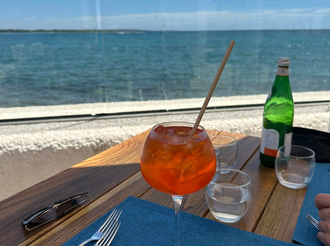 Isola Beach Club Resort