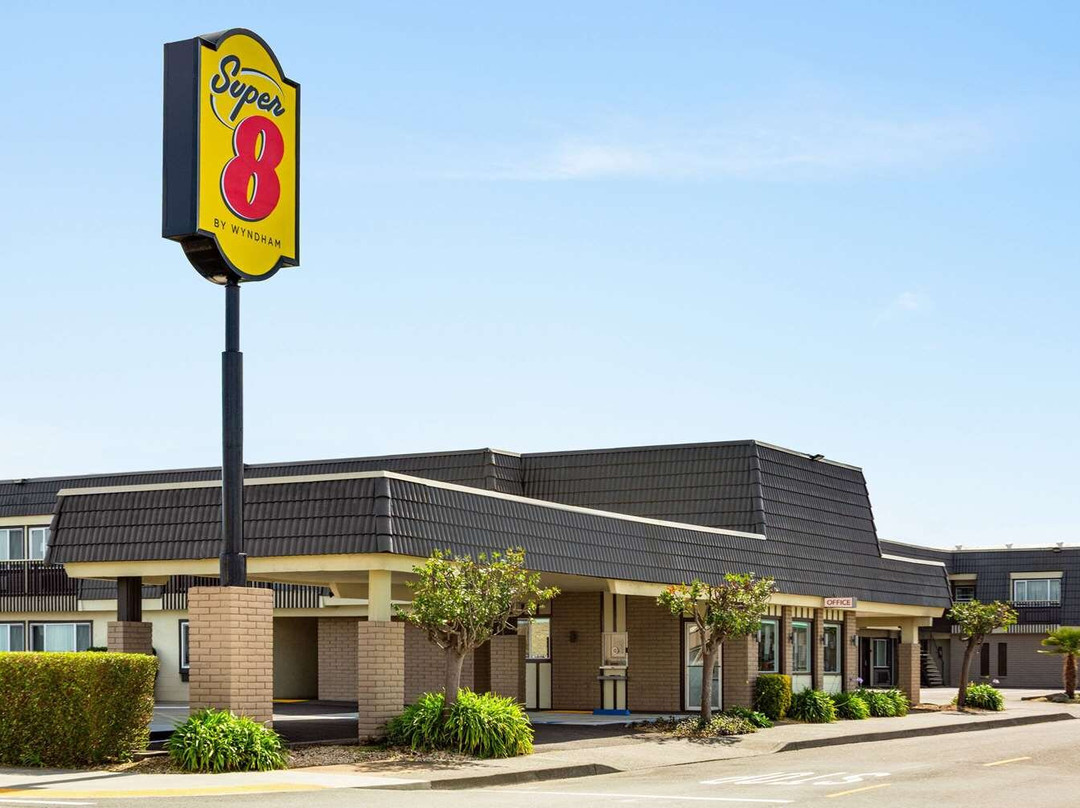 Super 8 by Wyndham Eureka