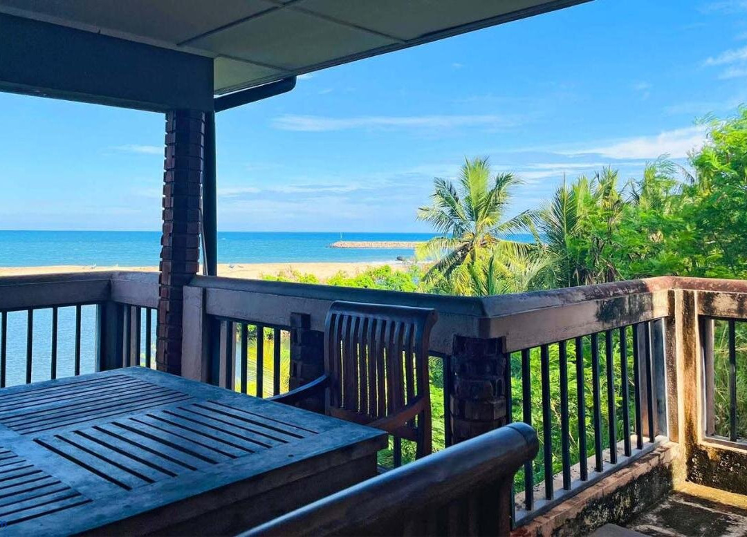 Bird Beach Bungalow