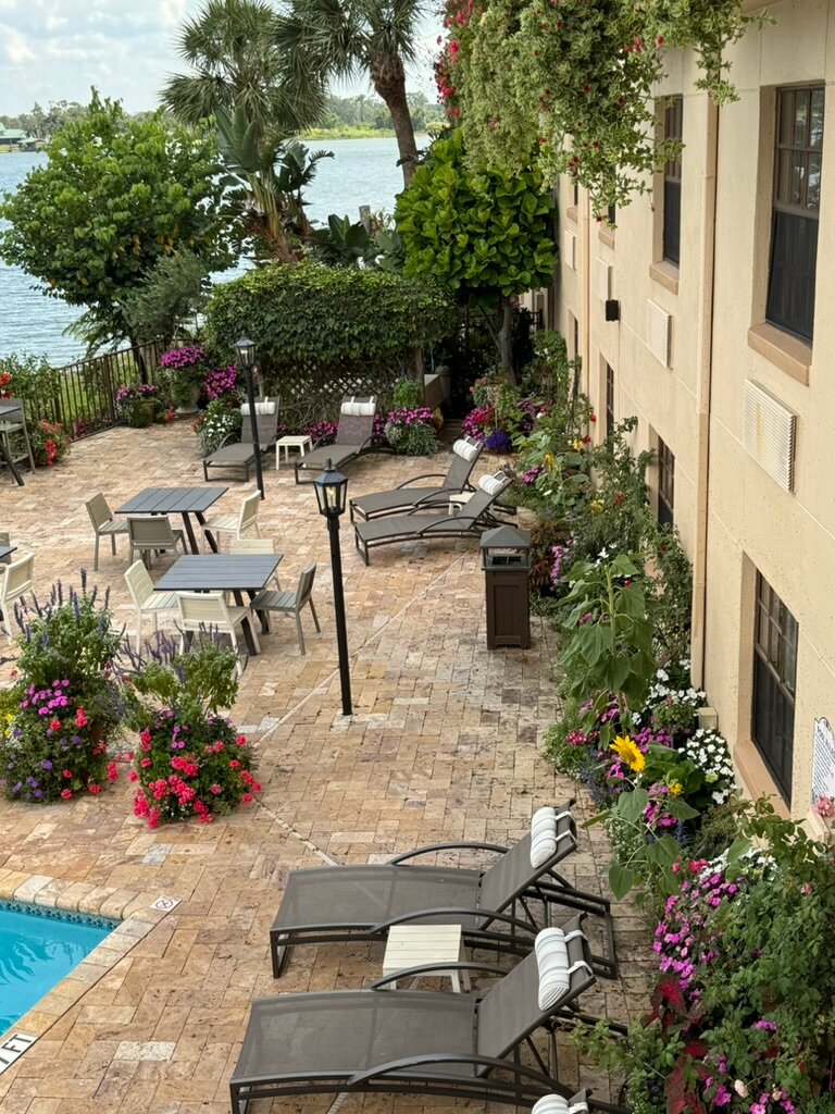 Inn On The Lakes-泳池