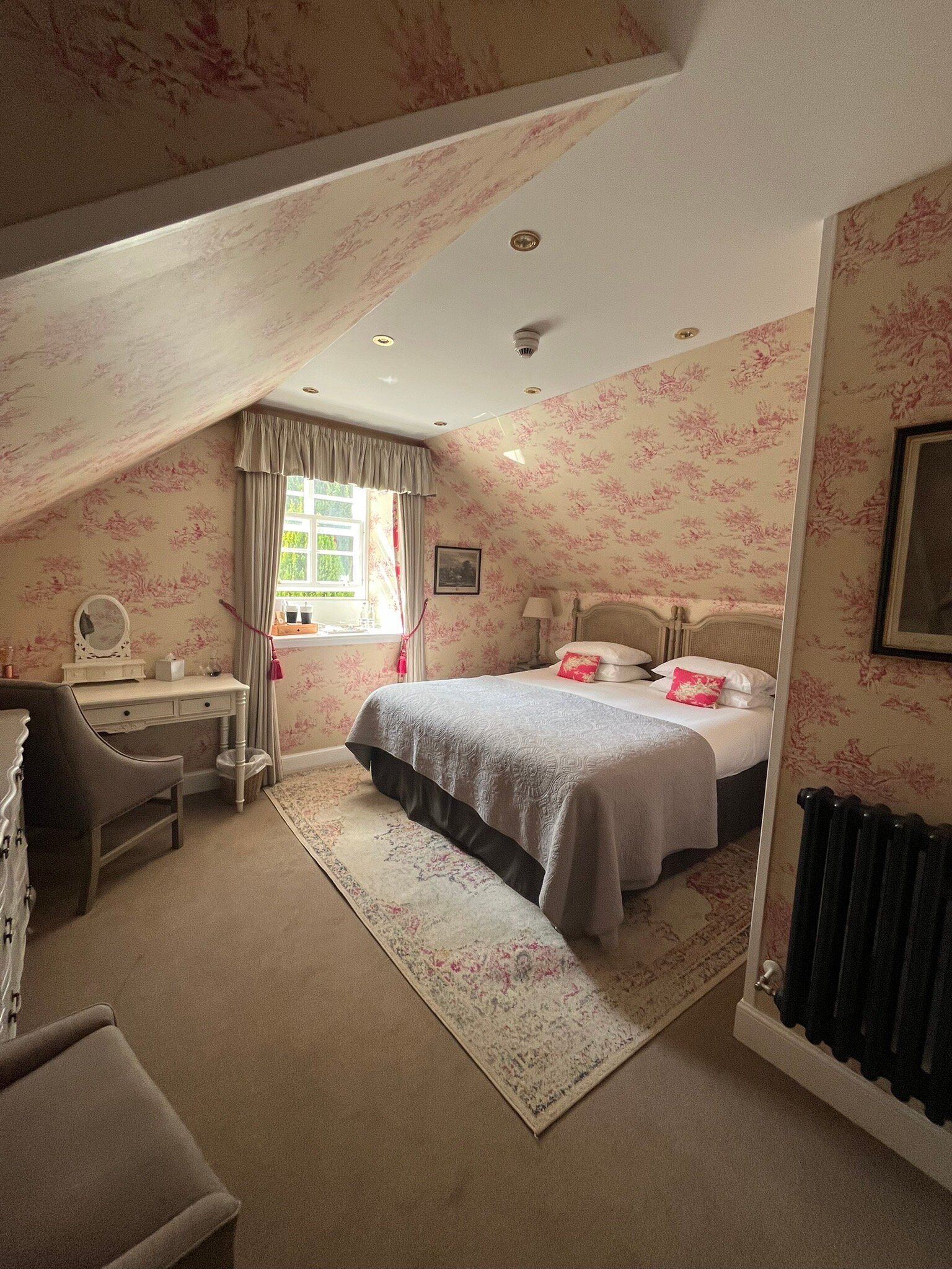 Meikleour Arms Hotel & Restaurant-官方