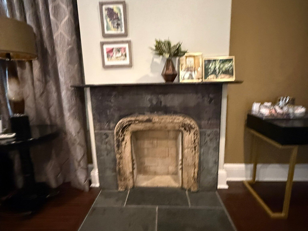 The James Lee House主图