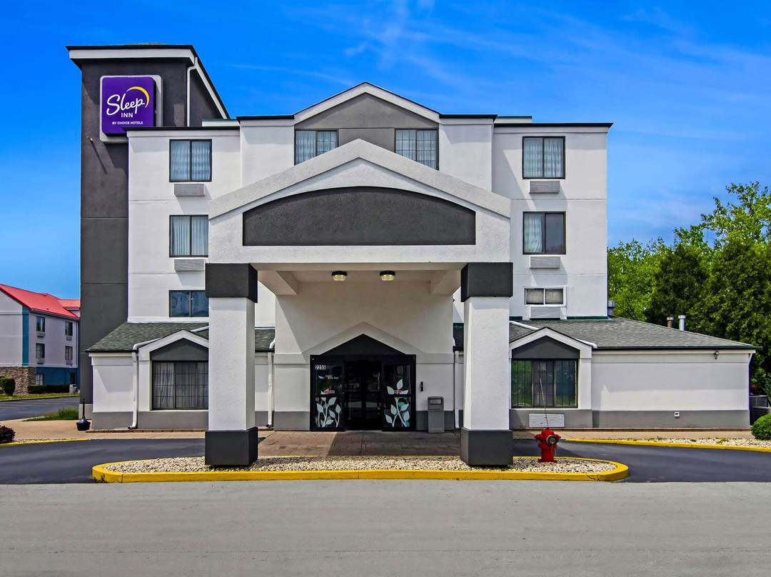 Lansing酒店住宿-Sleep Inn Near I-80 And I-94