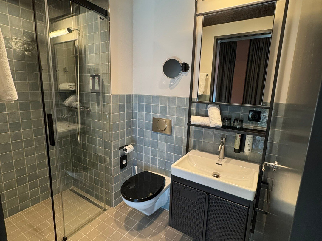 Tailormade Hotel LEO St. Gallen主图