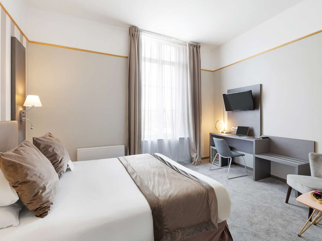 Hardecourt-aux-Bois酒店住宿-Comfort Hotel Le Saint Claude -Peronne Centre