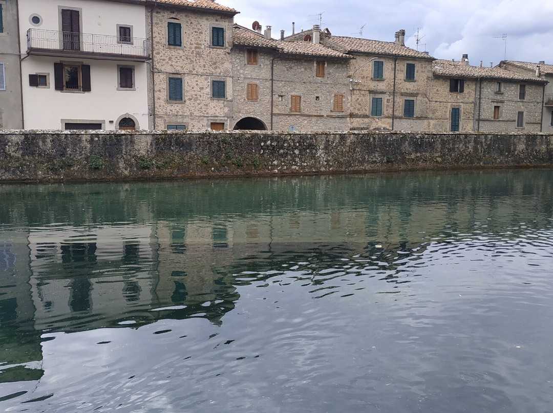 La Peschiera-Santa Fiora必去景点