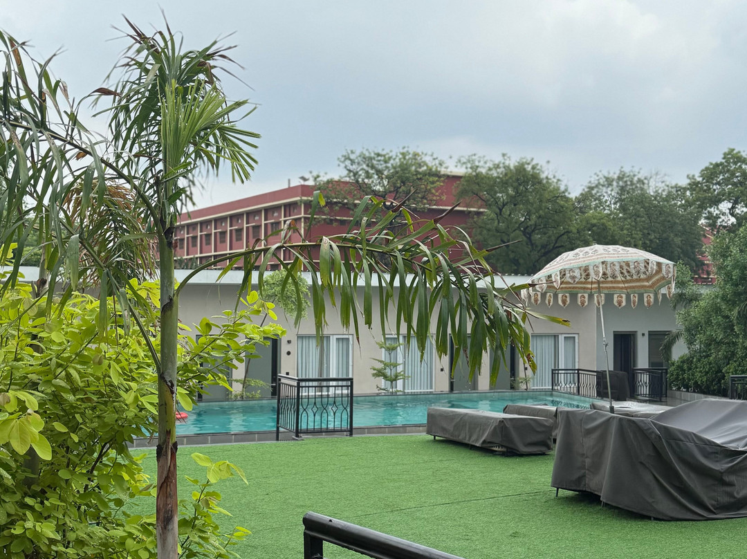 Status Club & Resort主图