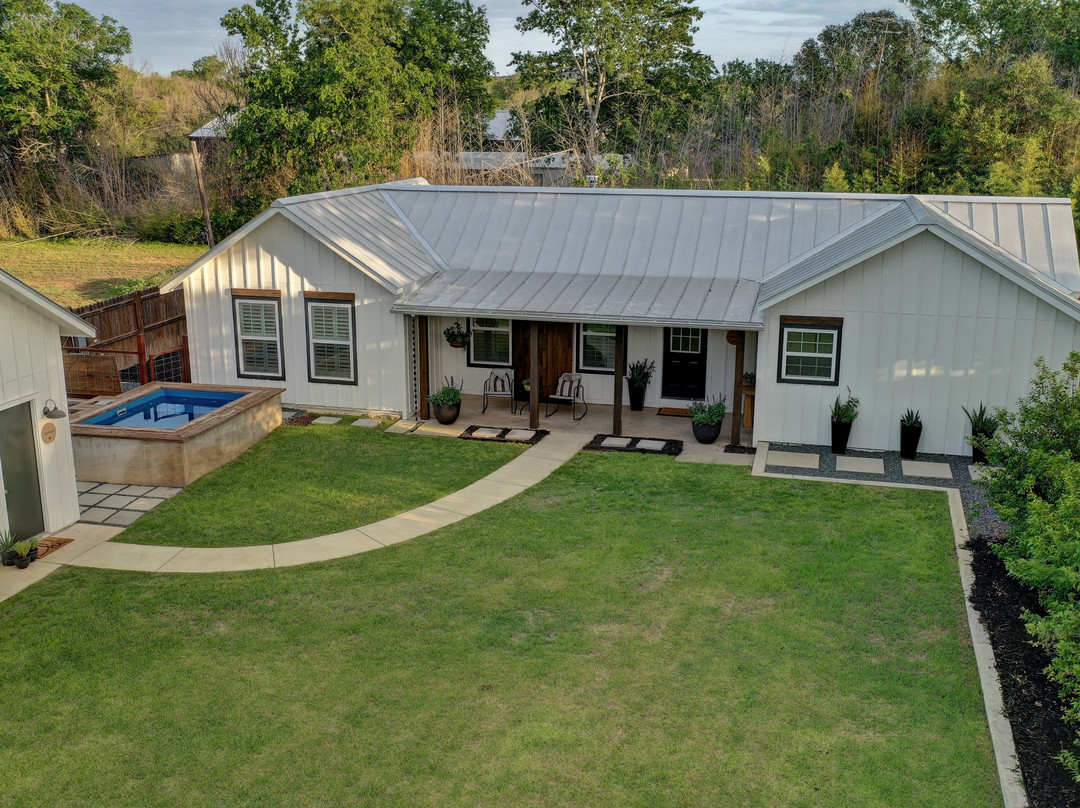 Wanderers Retreat House
